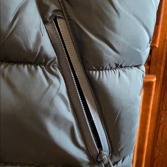 Zara Puffer Vest - Picture 6 of 10